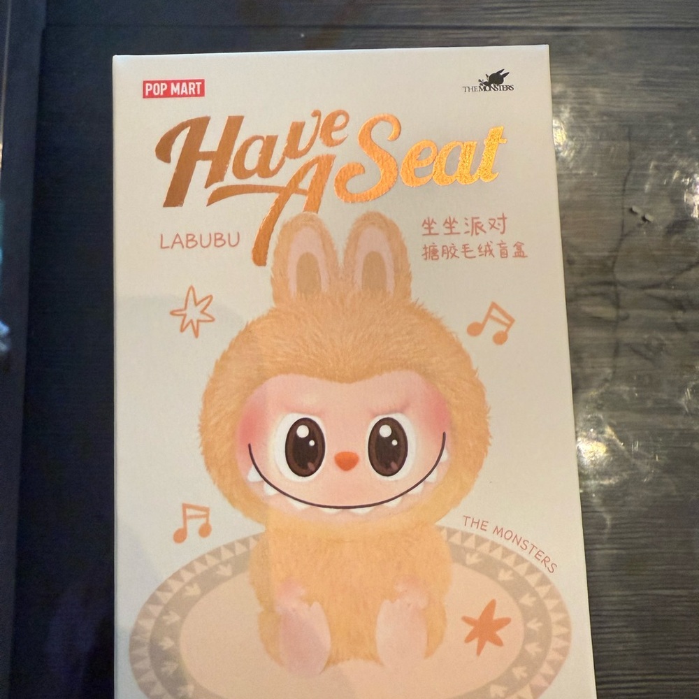 Pop Mart Labubu 'Have A Seat'